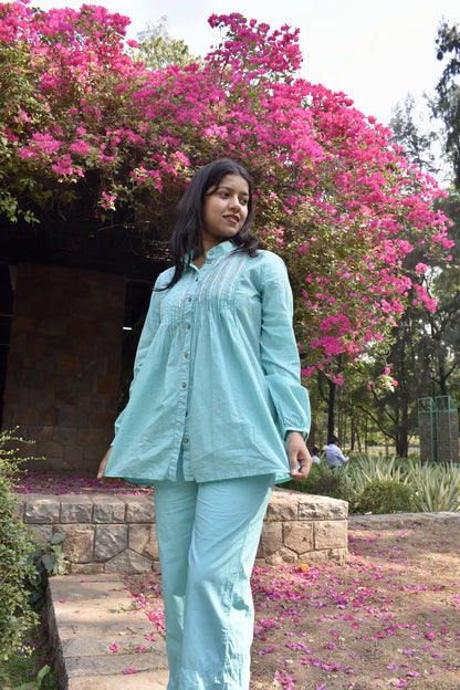 Diva Daulti aqua linen kurta and pants set