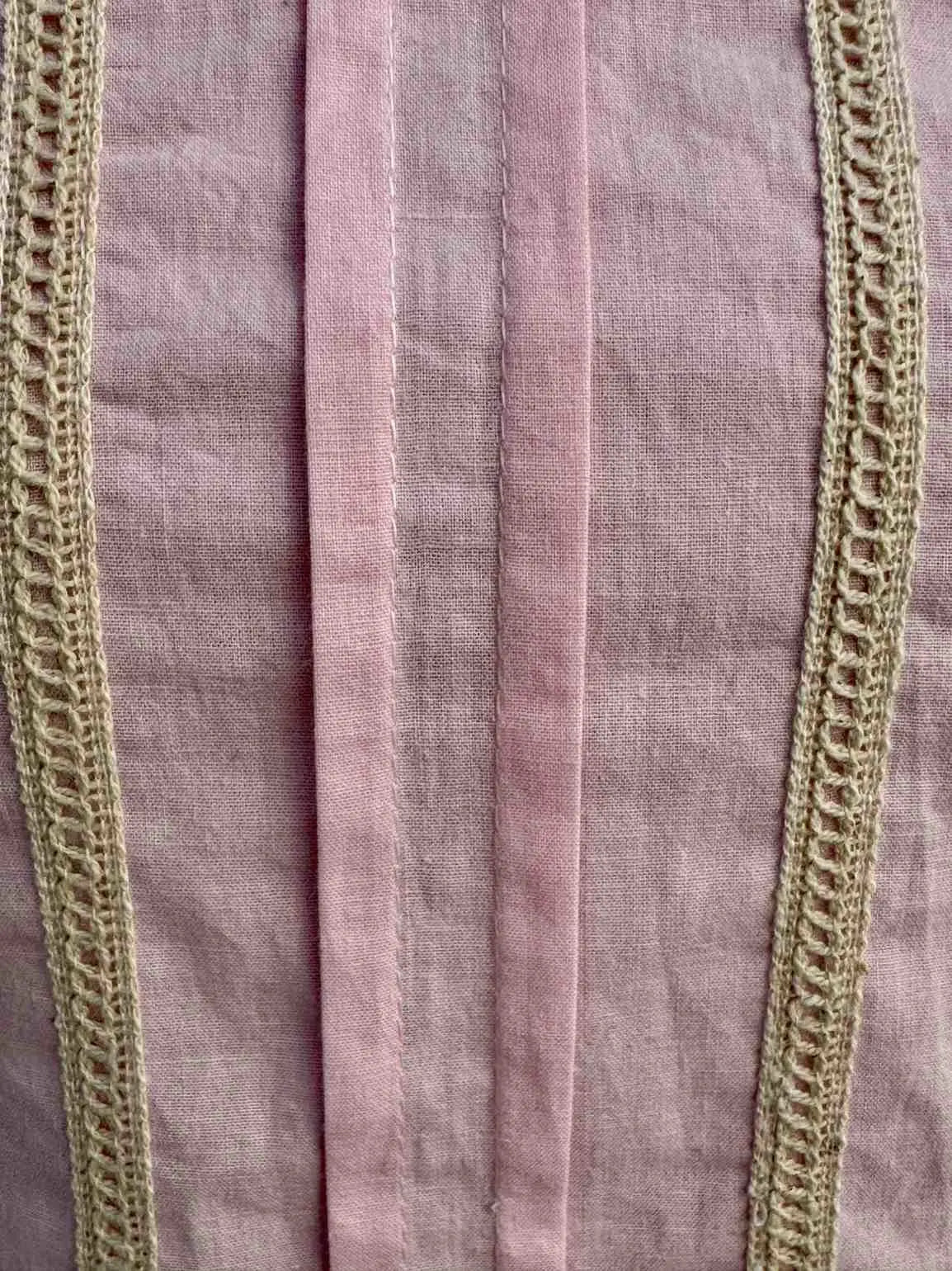 Inaaya Lace Trim Sleeveless Top – Soft Pink